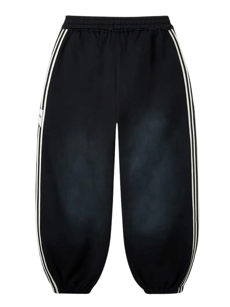 Gold+Vintage Gallery Raspberry Hills 'Black' Lil Leon Scrunch Sweats