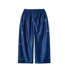 Gold+Vintage Gallery Raspberry Hills 'Signature' Blue Sweatpants