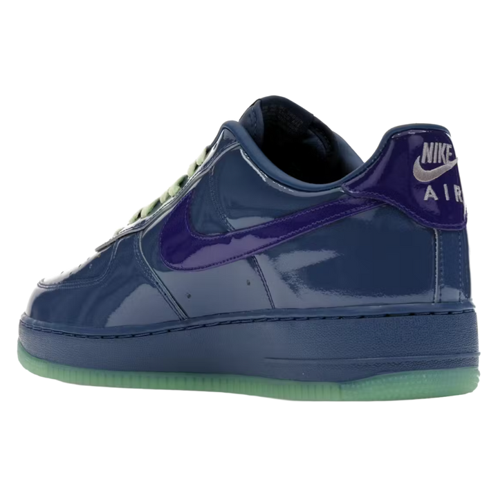 Nike Air Force 1 Low &