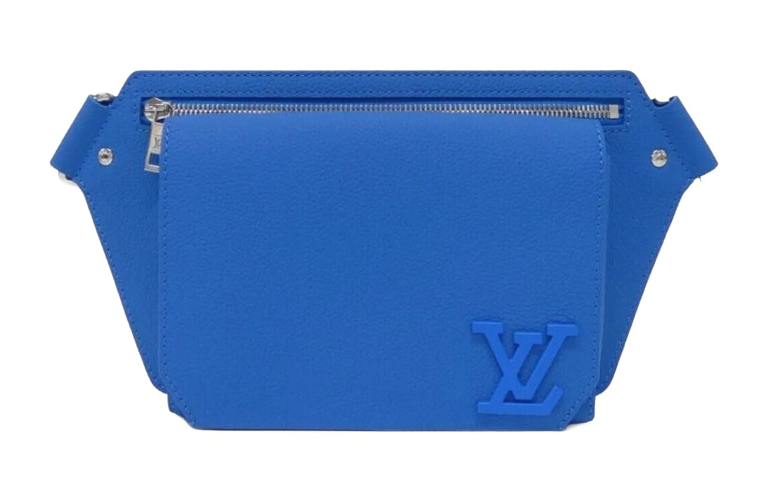 Louis Vuitton &