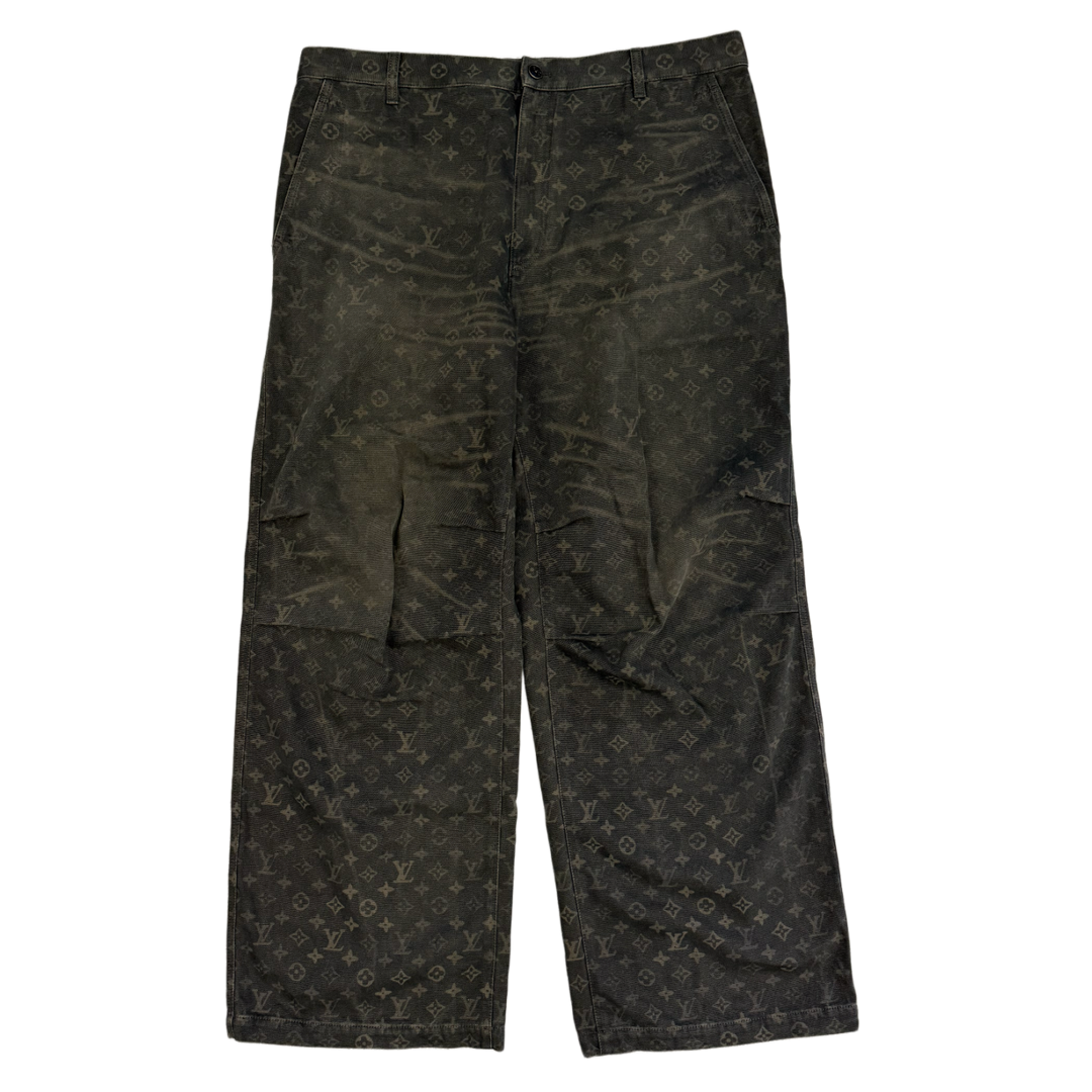 Louis Vuitton &