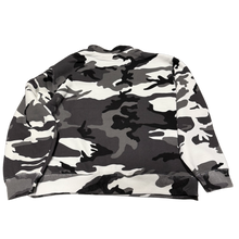 Supreme Seoul Shop Flag Half Zip Snow Camo