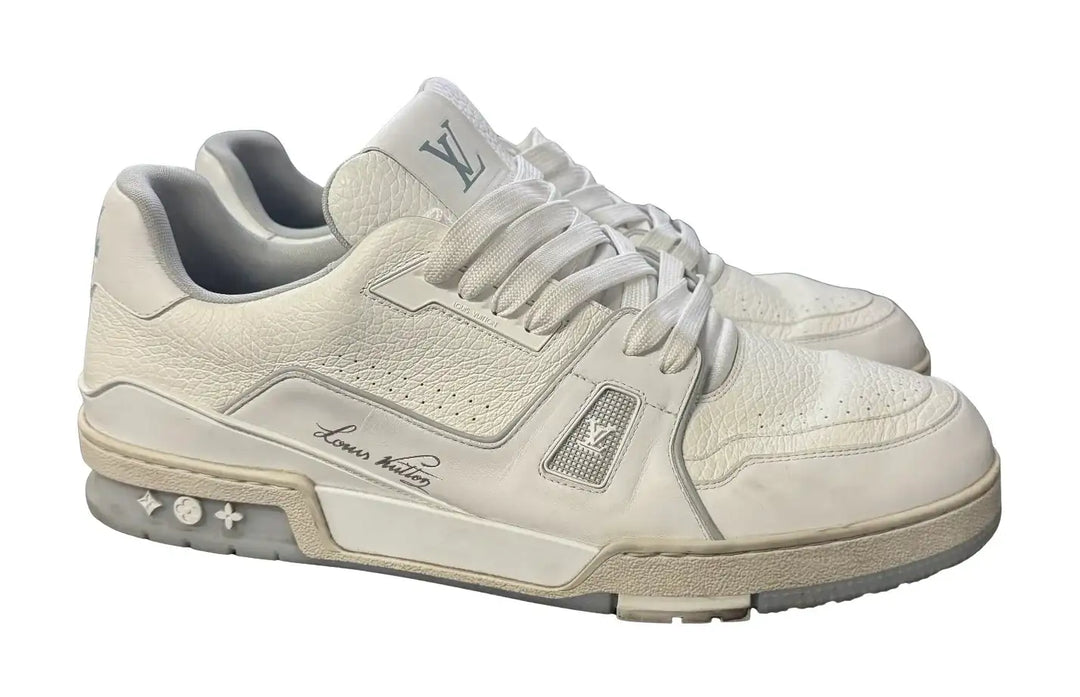 Louis Vuitton Trainer White Signature
