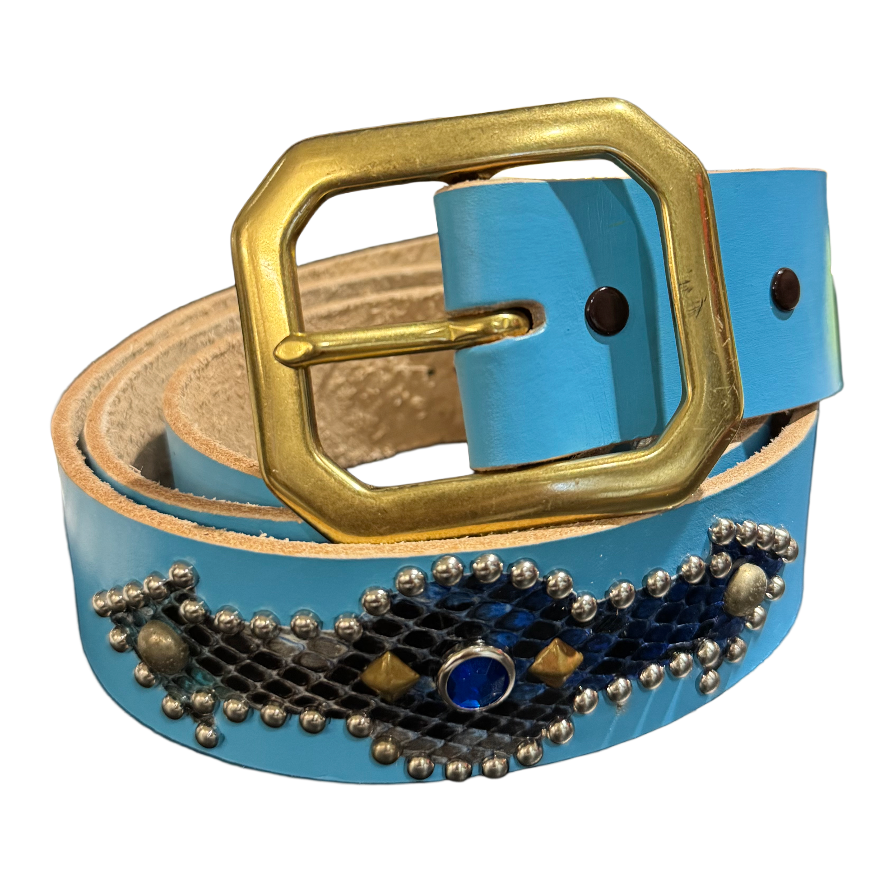 Studded 'Gradient Blue Snakeskin Arrow' Baby Blue Belt