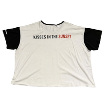 Bottega Desires 'Kisses In The Sunset' Tee